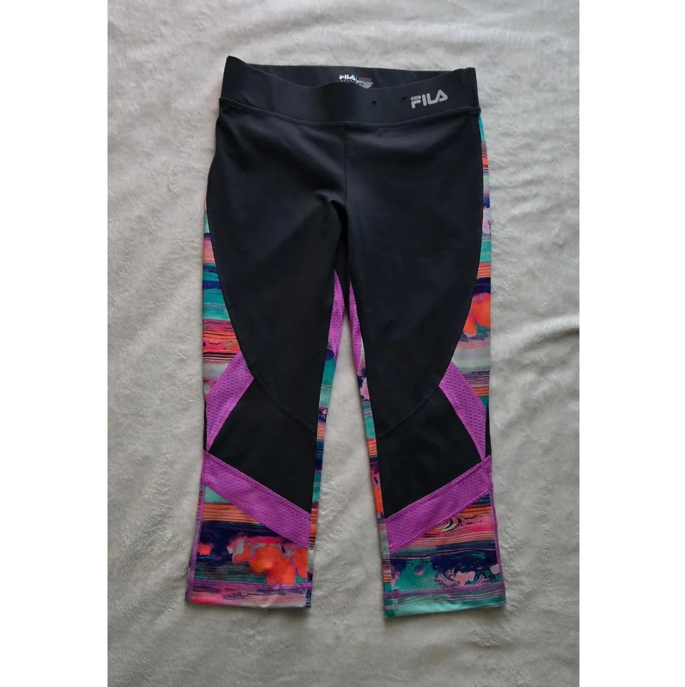 Women's Black/Sporty Print Fila Capri Leggings - Picture 1 of 3